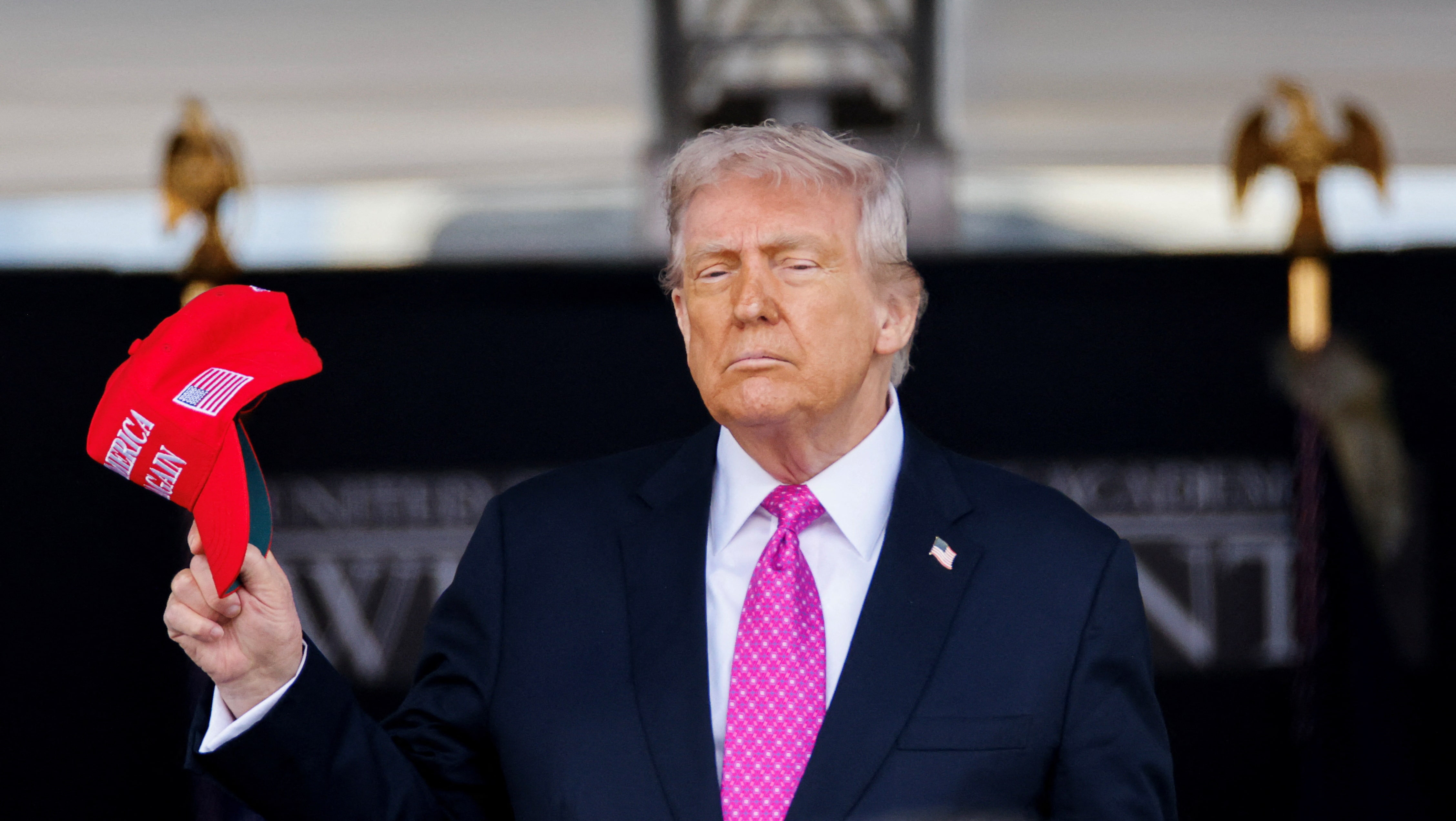 【米国】トランプ氏支持層、イラン問題で深刻な亀裂　ＭＡＧＡ離反の恐れも